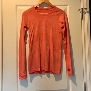 Lulu lemon long sleeve shirt